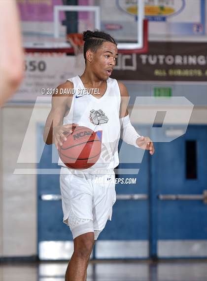 Thumbnail 1 in Bishop Manogue vs. Folsom (Stan Harms Classic) photogallery.