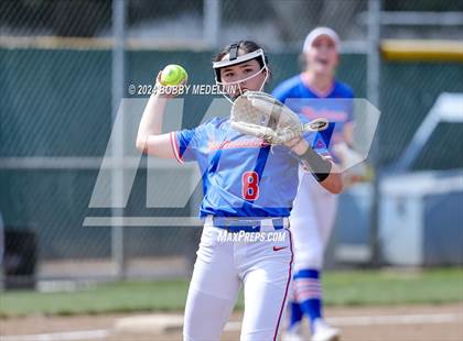 Thumbnail 1 in Redwood vs. Buchanan photogallery.