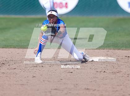 Thumbnail 2 in Redwood vs. Buchanan photogallery.