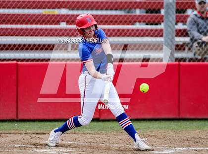 Thumbnail 3 in Redwood vs. Buchanan photogallery.