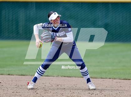 Thumbnail 2 in Redwood vs. Buchanan photogallery.