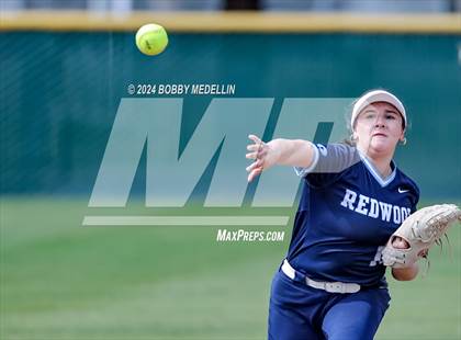 Thumbnail 1 in Redwood vs. Buchanan photogallery.