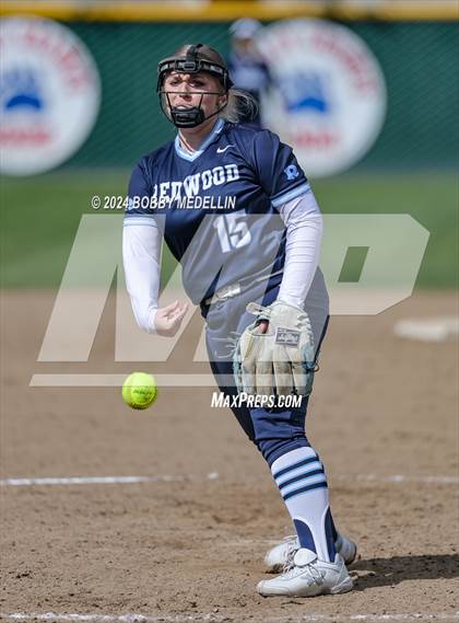 Thumbnail 2 in Redwood vs. Buchanan photogallery.
