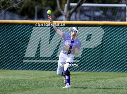 Thumbnail 3 in Redwood vs. Buchanan photogallery.