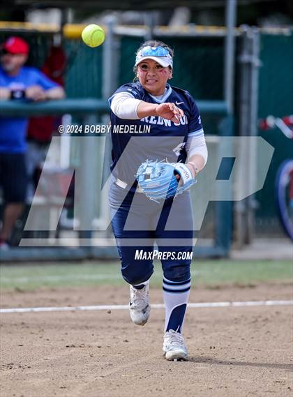 Thumbnail 2 in Redwood vs. Buchanan photogallery.