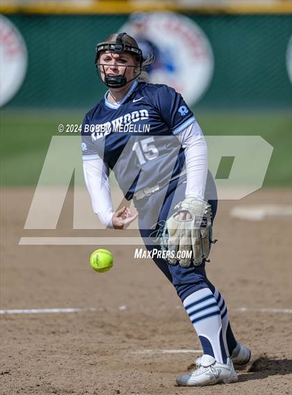 Thumbnail 3 in Redwood vs. Buchanan photogallery.
