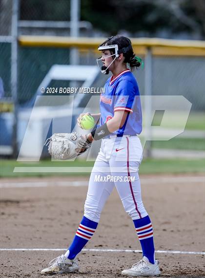 Thumbnail 3 in Redwood vs. Buchanan photogallery.
