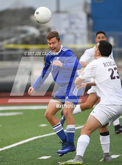 Thumbnail 3 in Tivy vs Midland Lee (New Braunfels Tournament) photogallery.