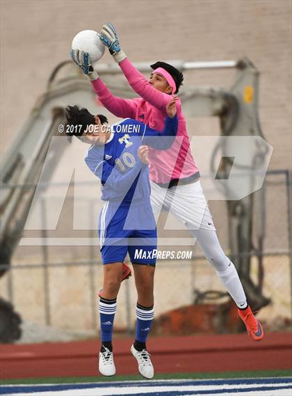 Thumbnail 3 in Tivy vs Midland Lee (New Braunfels Tournament) photogallery.
