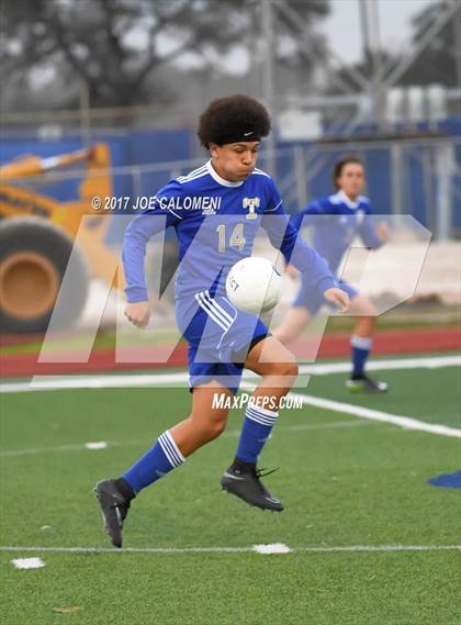 Thumbnail 3 in Tivy vs Midland Lee (New Braunfels Tournament) photogallery.