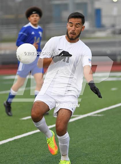 Thumbnail 3 in Tivy vs Midland Lee (New Braunfels Tournament) photogallery.