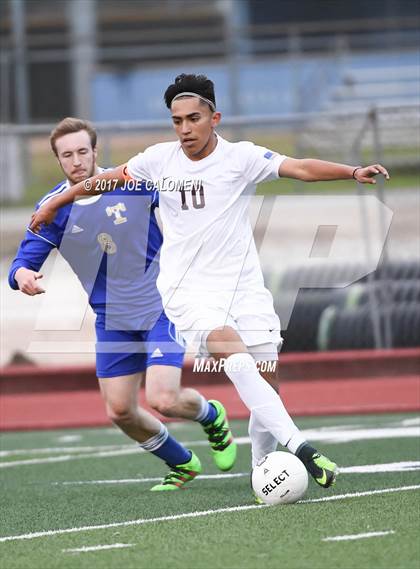 Thumbnail 3 in Tivy vs Midland Lee (New Braunfels Tournament) photogallery.