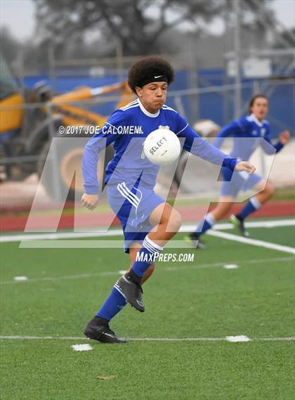 Thumbnail 2 in Tivy vs Midland Lee (New Braunfels Tournament) photogallery.