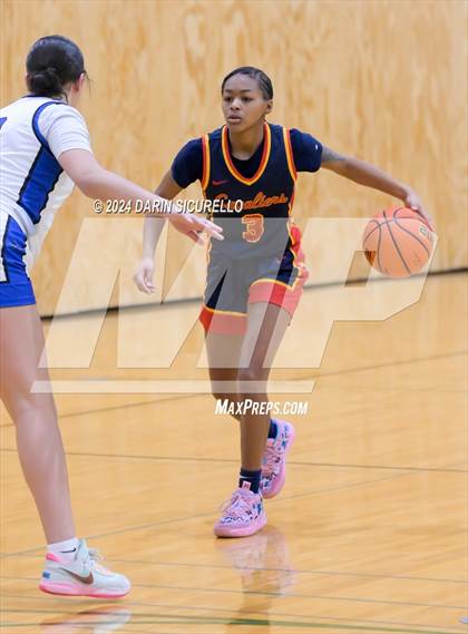 Thumbnail 1 in Grandview vs. Purcell Marian  (Nike Tournament of Champions) photogallery.