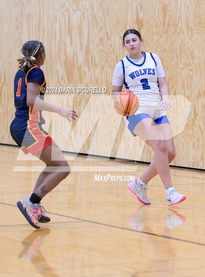 Thumbnail 3 in Grandview vs. Purcell Marian  (Nike Tournament of Champions) photogallery.