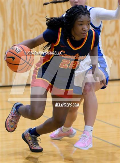 Thumbnail 1 in Grandview vs. Purcell Marian  (Nike Tournament of Champions) photogallery.
