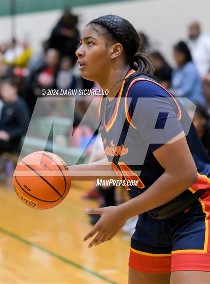 Thumbnail 2 in Grandview vs. Purcell Marian  (Nike Tournament of Champions) photogallery.