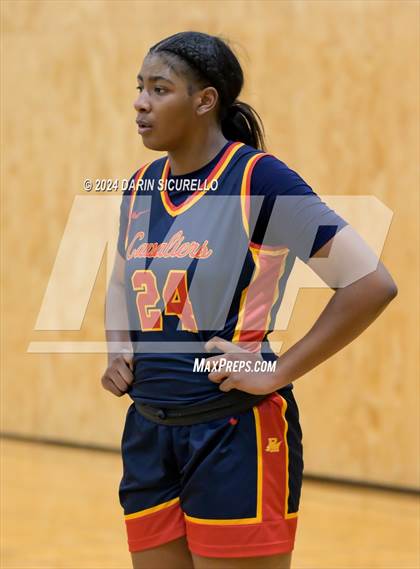 Thumbnail 2 in Grandview vs. Purcell Marian  (Nike Tournament of Champions) photogallery.