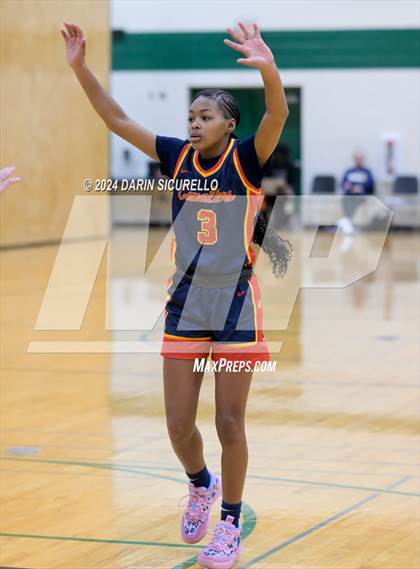 Thumbnail 1 in Grandview vs. Purcell Marian  (Nike Tournament of Champions) photogallery.