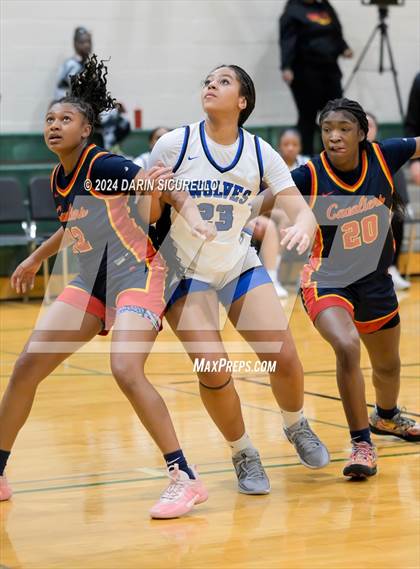 Thumbnail 2 in Grandview vs. Purcell Marian  (Nike Tournament of Champions) photogallery.