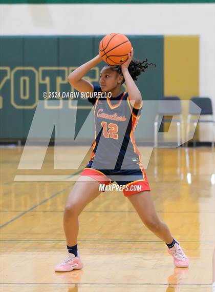 Thumbnail 3 in Grandview vs. Purcell Marian  (Nike Tournament of Champions) photogallery.