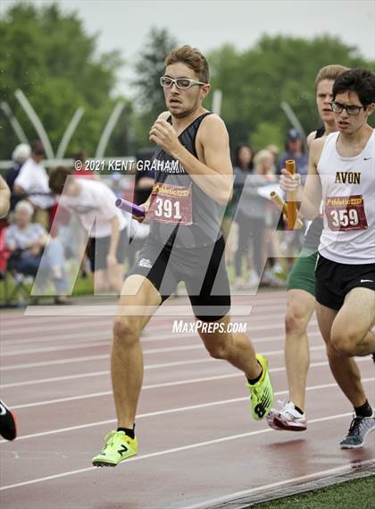 Thumbnail 1 in IHSAA Regional Meet photogallery.