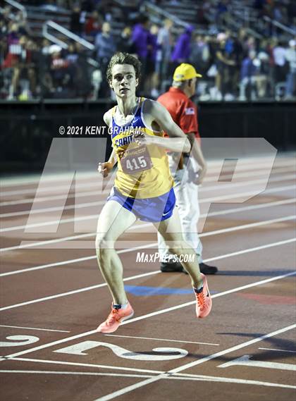 Thumbnail 3 in IHSAA Regional Meet photogallery.