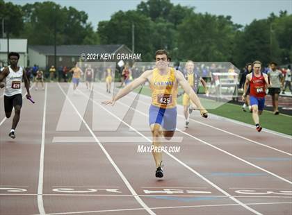 Thumbnail 3 in IHSAA Regional Meet photogallery.
