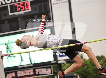 Thumbnail 3 in IHSAA Regional Meet photogallery.