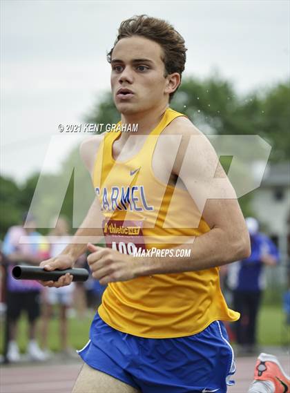 Thumbnail 1 in IHSAA Regional Meet photogallery.