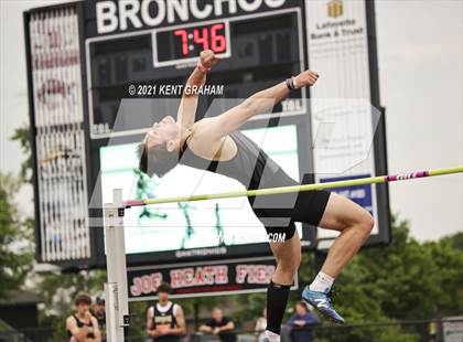 Thumbnail 3 in IHSAA Regional Meet photogallery.