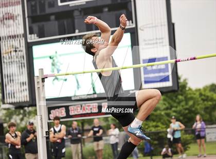 Thumbnail 1 in IHSAA Regional Meet photogallery.