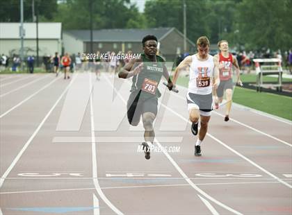 Thumbnail 2 in IHSAA Regional Meet photogallery.