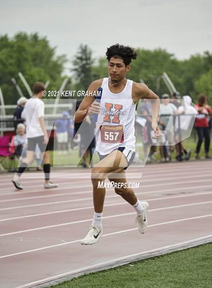 Thumbnail 1 in IHSAA Regional Meet photogallery.
