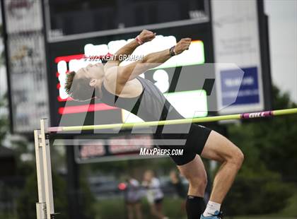 Thumbnail 3 in IHSAA Regional Meet photogallery.