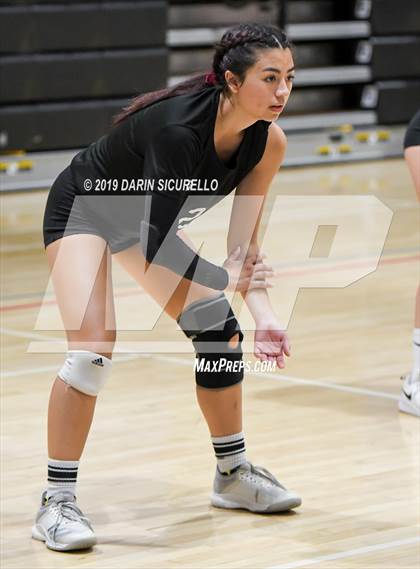 Thumbnail 3 in Brawley vs. Mountain Ridge (NIKE Tournament of Champions) photogallery.