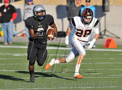Thumbnail 1 in Guyer vs. Aledo (UIL 4A Division 1 Area Playoff) photogallery.