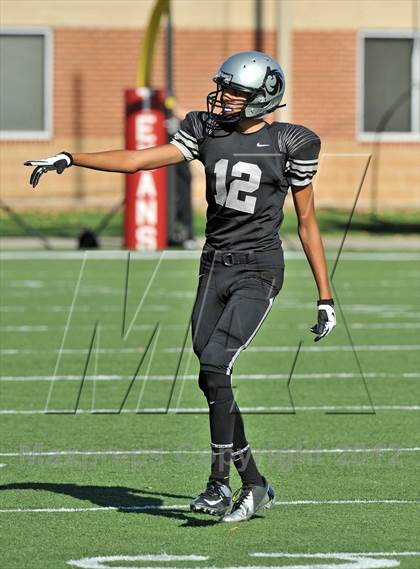 Thumbnail 3 in Guyer vs. Aledo (UIL 4A Division 1 Area Playoff) photogallery.