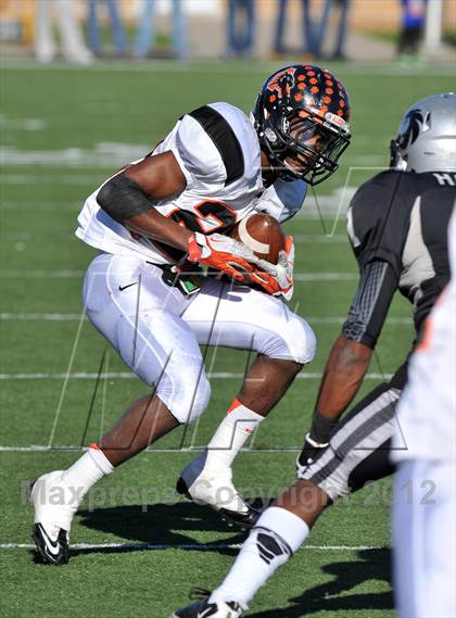Thumbnail 2 in Guyer vs. Aledo (UIL 4A Division 1 Area Playoff) photogallery.