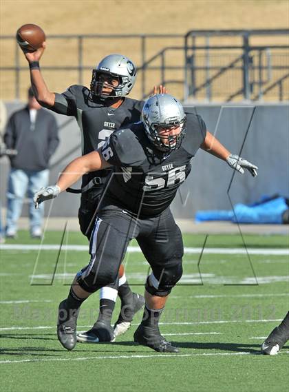 Thumbnail 1 in Guyer vs. Aledo (UIL 4A Division 1 Area Playoff) photogallery.