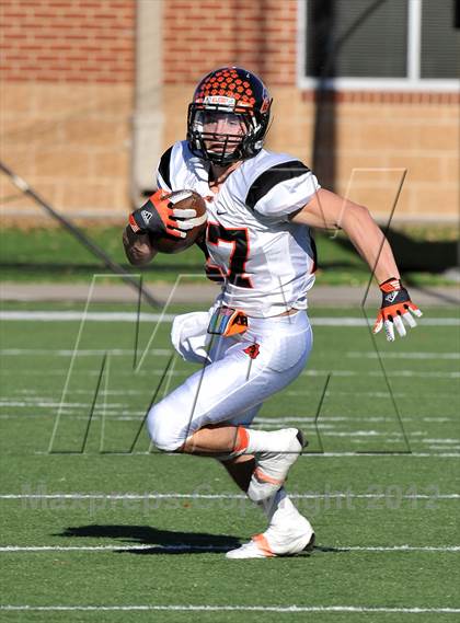 Thumbnail 1 in Guyer vs. Aledo (UIL 4A Division 1 Area Playoff) photogallery.