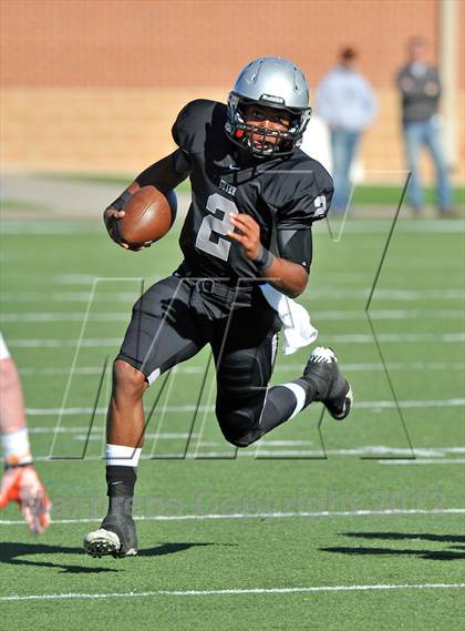 Thumbnail 1 in Guyer vs. Aledo (UIL 4A Division 1 Area Playoff) photogallery.