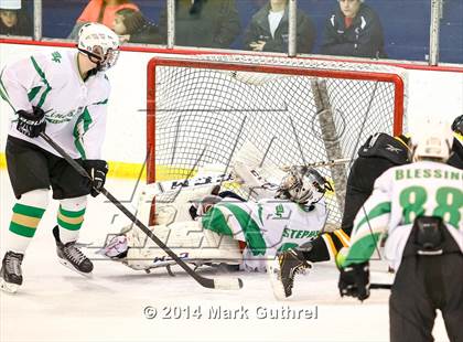 Thumbnail 1 in Lindbergh vs. Oakville photogallery.