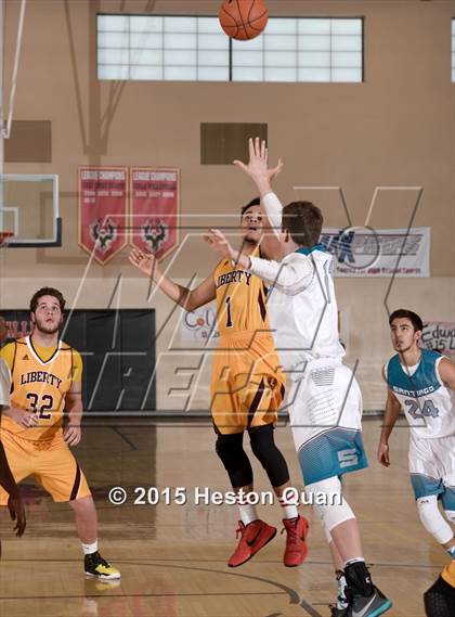 Thumbnail 3 in Liberty vs. Santiago (MaxPreps Holiday Classic) photogallery.