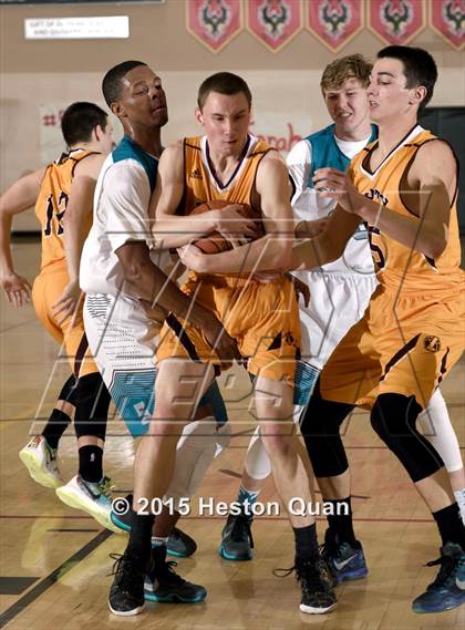 Thumbnail 1 in Liberty vs. Santiago (MaxPreps Holiday Classic) photogallery.