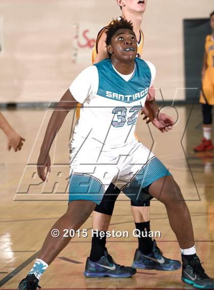 Thumbnail 1 in Liberty vs. Santiago (MaxPreps Holiday Classic) photogallery.