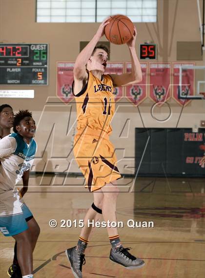 Thumbnail 2 in Liberty vs. Santiago (MaxPreps Holiday Classic) photogallery.