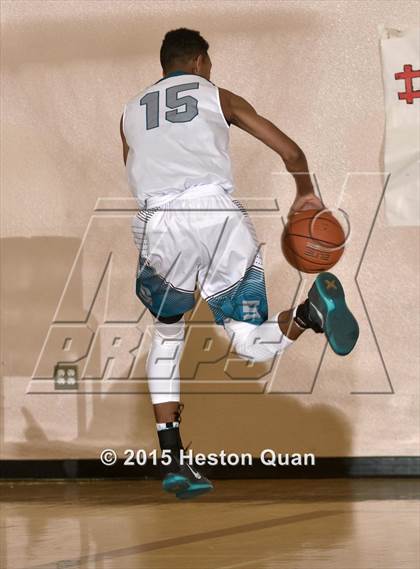 Thumbnail 2 in Liberty vs. Santiago (MaxPreps Holiday Classic) photogallery.