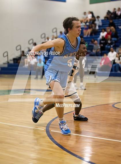 Thumbnail 3 in Newsome @ Sumner photogallery.