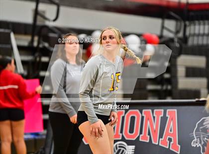 Thumbnail 1 in Littleton vs Pomona photogallery.